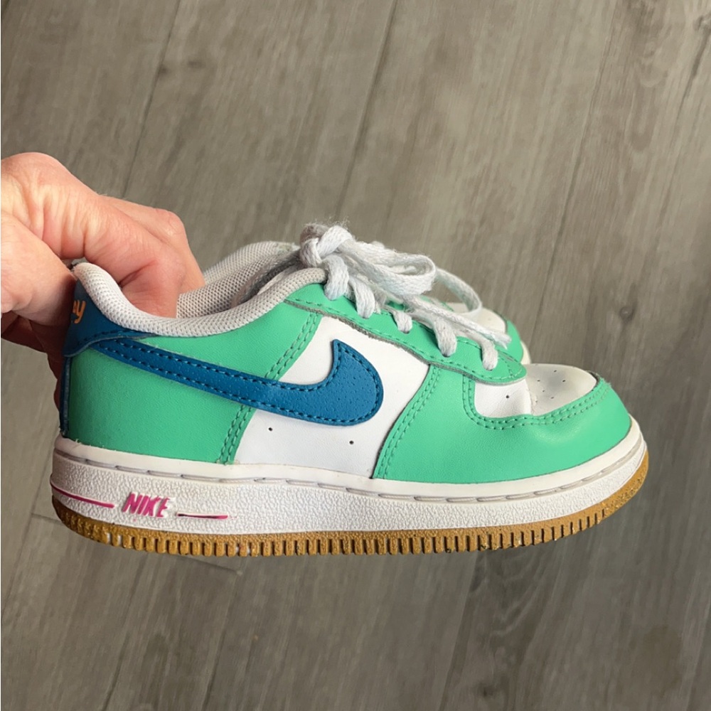 Air Force 1 LV8 11c